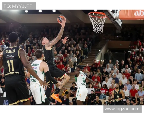 2017年NBA季后赛奇才与老鹰第三场激战回顾与精彩瞬间分析