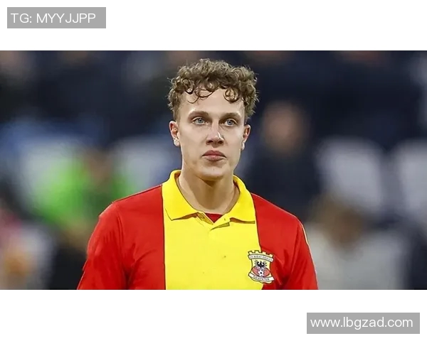 前进之鹰与鹿特的激烈对决展现足球魅力与团队精神的巅峰较量